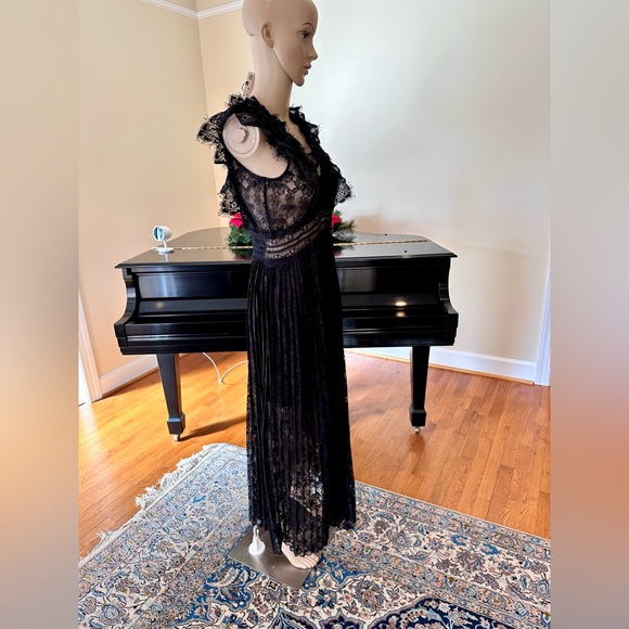 NWT RARE ZARA Bloggers Favorite Dramatic Black Long/Maxi Lace Party Dress - Picture 15 of 17